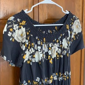 Old navy floral dress new with tags Small Tall
